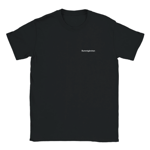 Bummigärchen – T-Shirt in Schwarz, Wortverdreher-Druck links auf der Brust